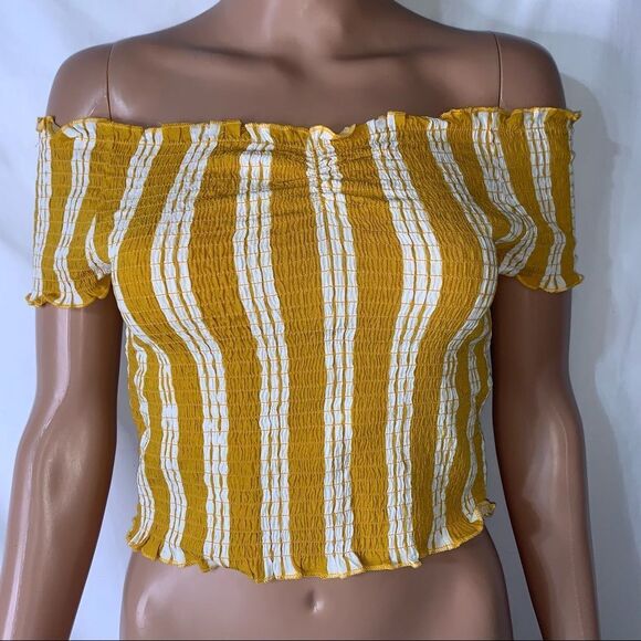 💋Bundle 4 items for $20. Add items💋 to a bundle - Picture 1 of 9